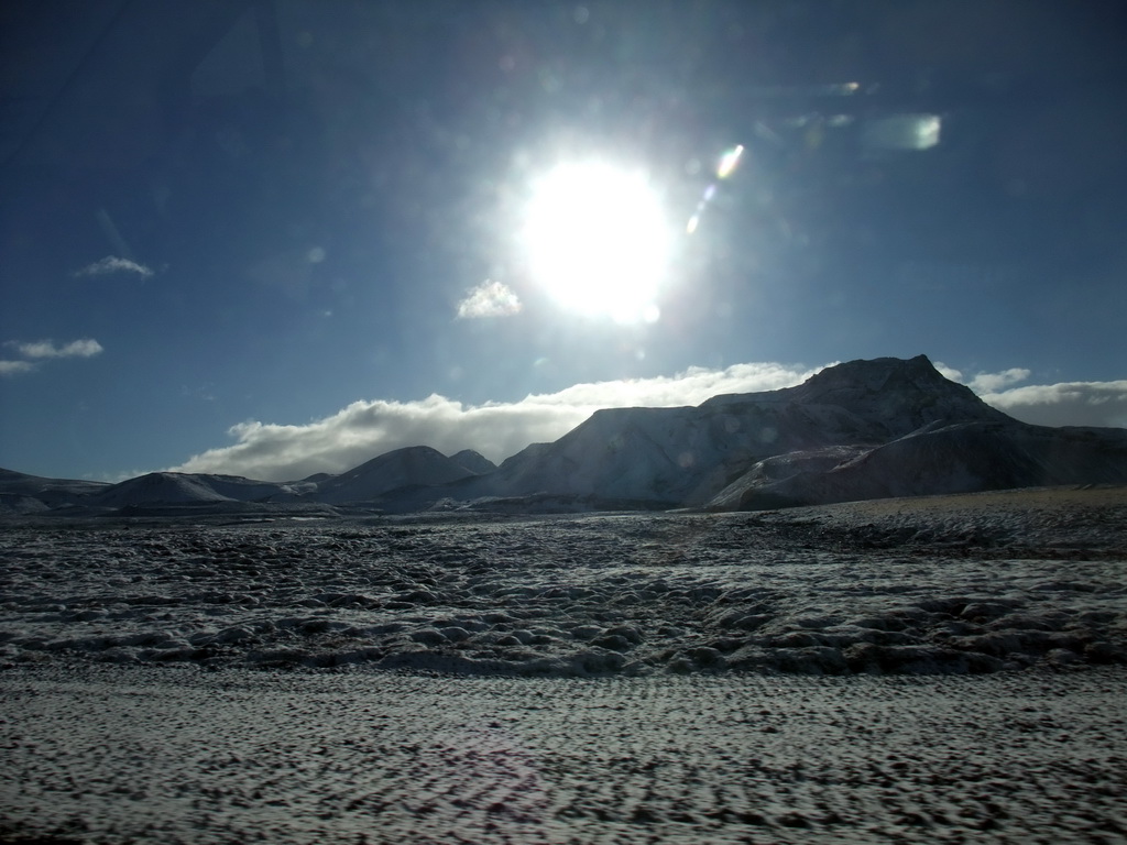 Mountains west of Hveragerthi, viewed from the rental car on the Suðurlandsvegur road