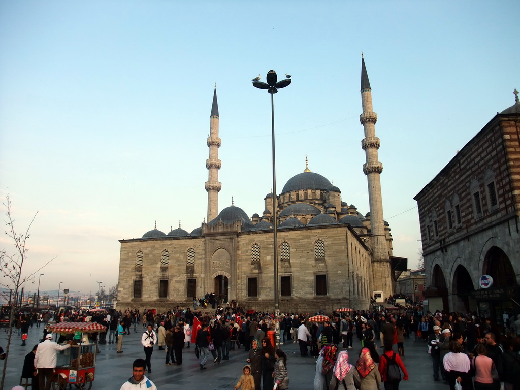 The New Mosque and the entrance to the Spice Bazaar