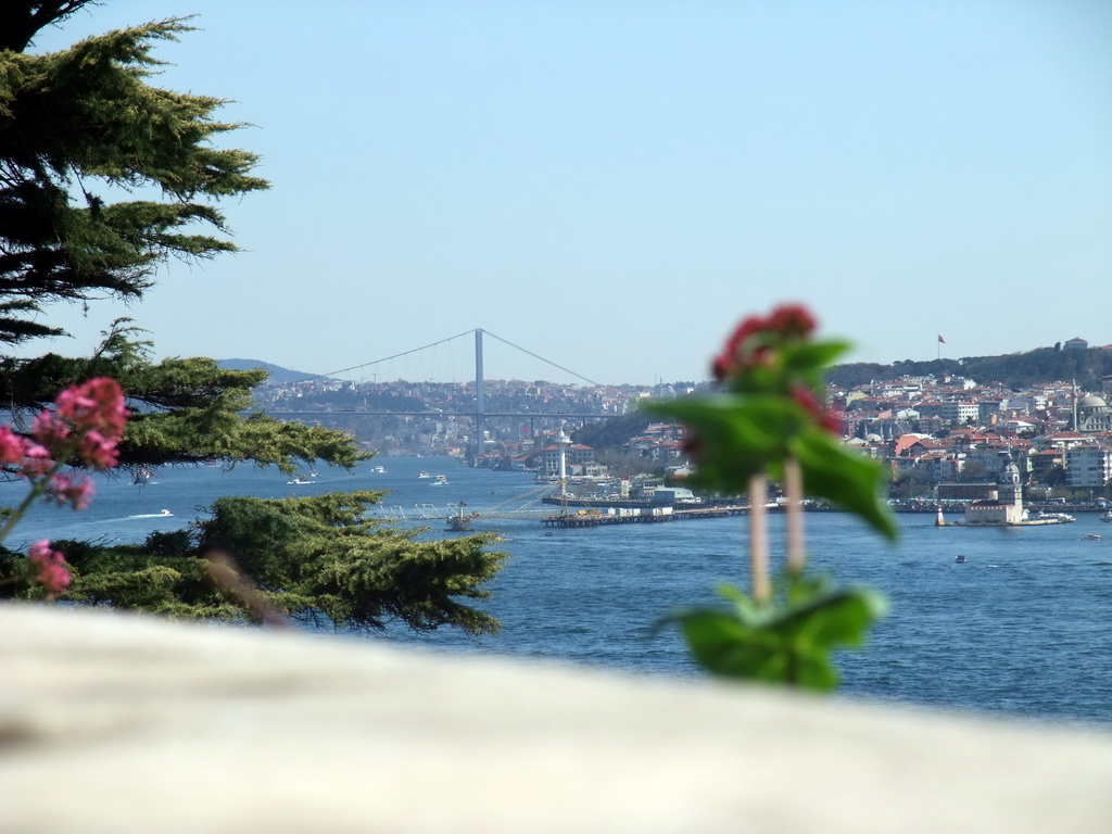 The Uskudar district, the Maiden`s Tower (Kiz Kulesi) and the Bosphorus Bridge (Bogazici Köprüsü) over the Bosphorus strait, viewed from Topkapi Palace