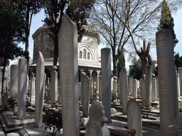 Tombstones and the Tombs of Sultan Suleiman I and Roxelana, in the garden of the Süleymaniye Mosque