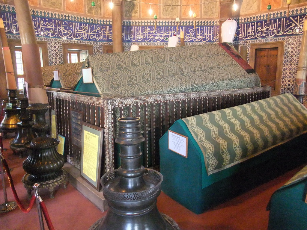 Tomb of Sultan Suleiman I, in the garden of the Süleymaniye Mosque