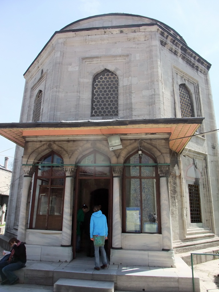 Ana at the Tomb of Roxelana, in the garden of the Süleymaniye Mosque