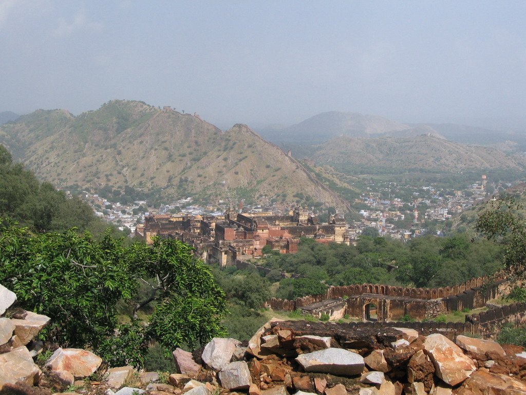 Amber Fort and hills and houses at the west side of Amber, viewed from the road from Amber Fort to Jaigarh Fort