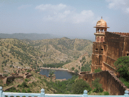Northwestern tower of Jaigarh Fort, the Sagar Lake and the surrounding hills, viewed from a platform at the west side of Jaigarh Fort