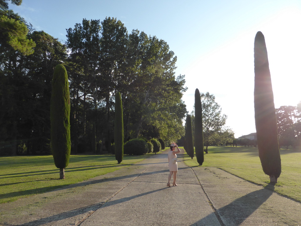 Miaomiao at the garden at the left side of the Château de Beauregard castle