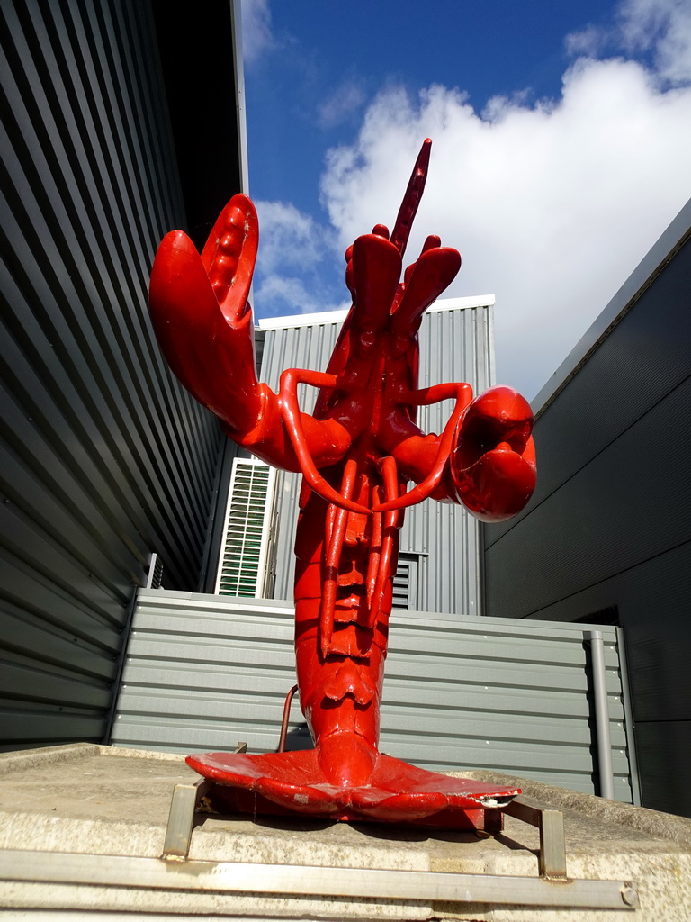 Lobster statue in front of the Seafarm restaurant at the Jacobahaven street