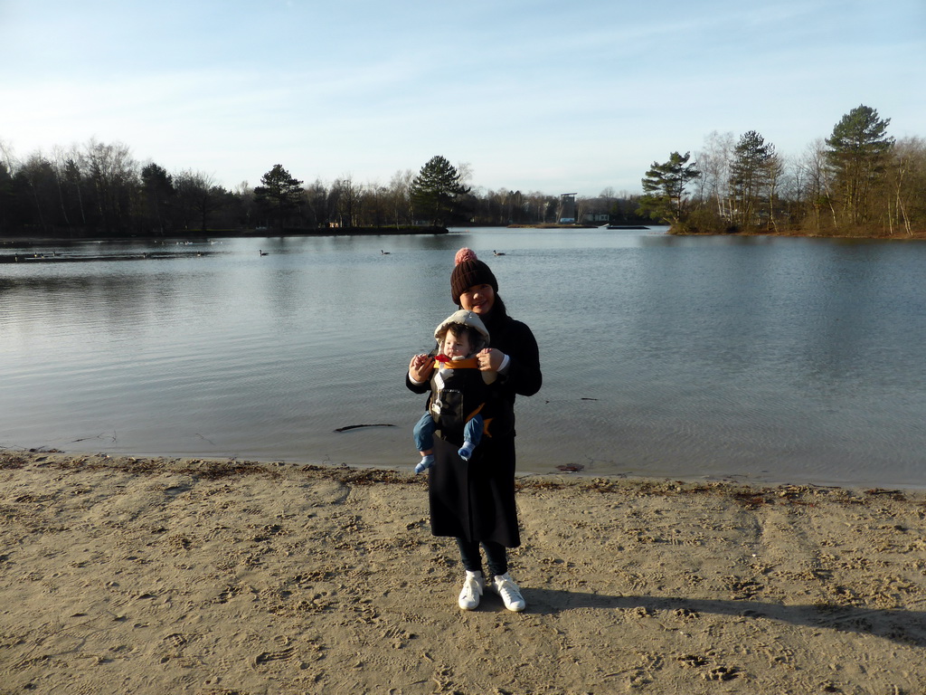 Miaomiao and Max at the east side of the beach at the Center Parcs Kempervennen holiday park