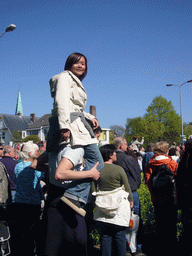 Tim and Miaomiao at the flower parade in Lisse
