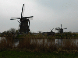 The Overwaard No. 2 windmill and the other Overwaard windmills