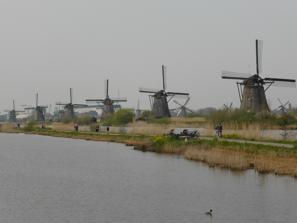 The Nederwaard and Overwaard windmills, viewed from the bridge on the southeast side