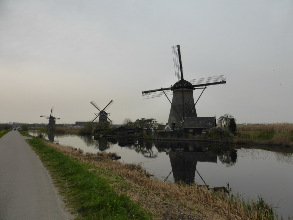 The Nederwaard No. 6, 7 and 8 windmills