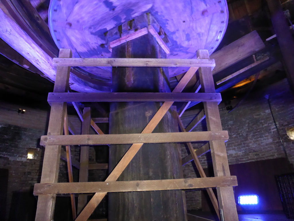 Gear wheel at the top floor of the Museum Windmill Nederwaard