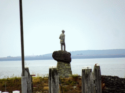 Statue of Johannis de Rijke, viewed from the Visserijweg street at Colijnsplaat