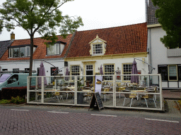 Front of the De Waardin restaurant at the Hoofdstraat street