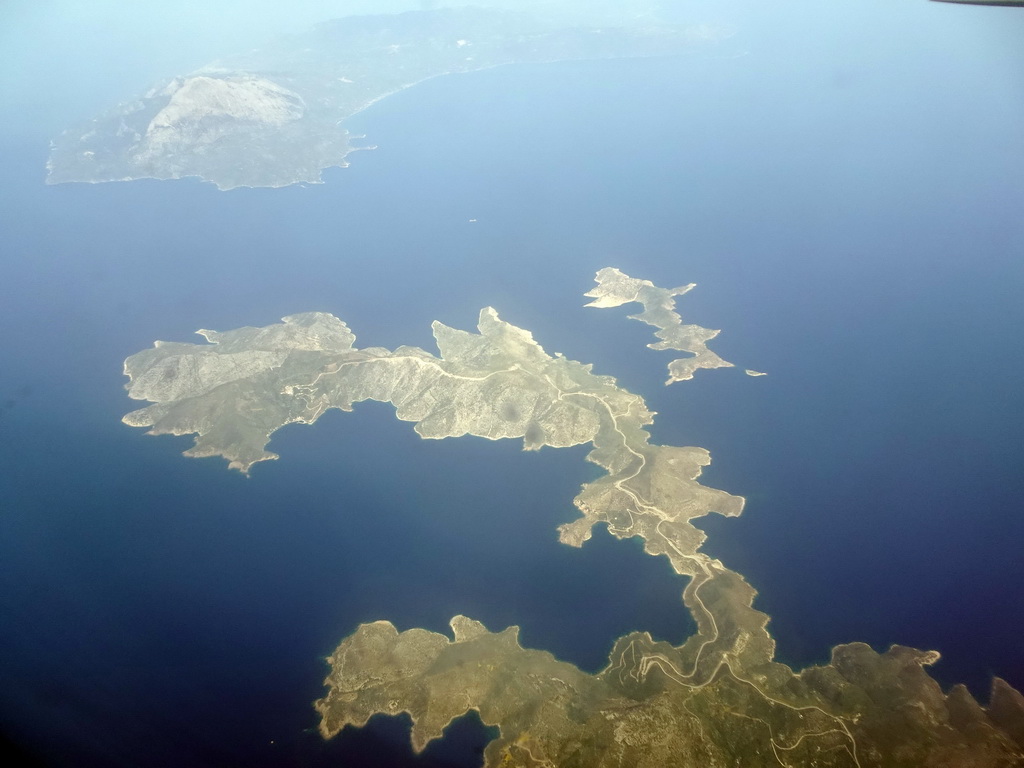 The north side of the Fournoi Korseon archipelago and the west side of the island of Samos with Mount Kerkis, viewed from the airplane from Eindhoven