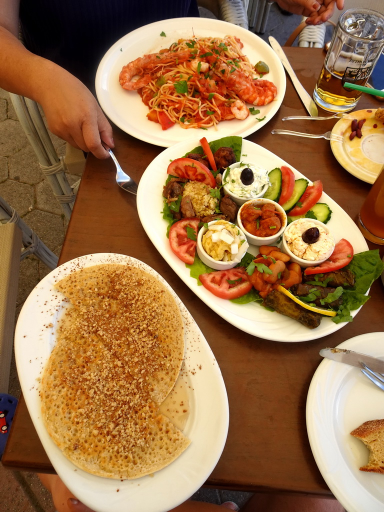 Lunch at the terrace of the Aegli restaurant at Eleftherias Square