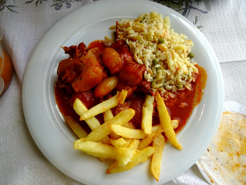 Lunch at the Taverna Olympia restaurant at the town of Zia