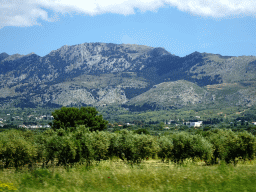 Mount Dikeos, viewed from the tour bus on the Eparchiakis Odou Ko-Kefalou street
