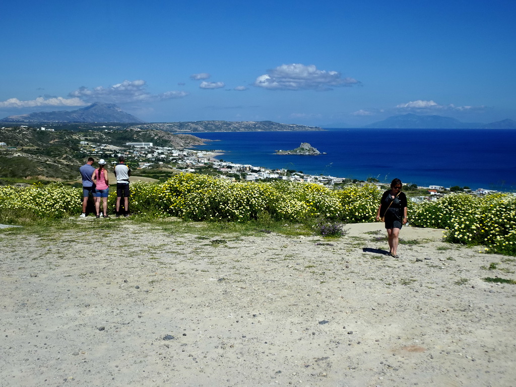 Miaomiao at the viewing point at the north side of the town of Kefalos, with a view on the town, the Aegean Sea, the island of Palaiokastro and Mount Dikeos