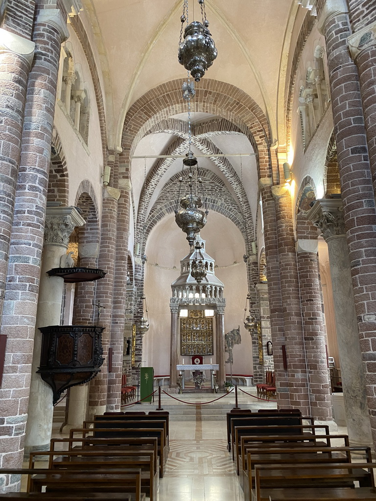 Nave, apse and altar of St. Tripun`s Cathedral