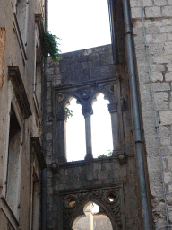 Arch above the Ulica 1 street