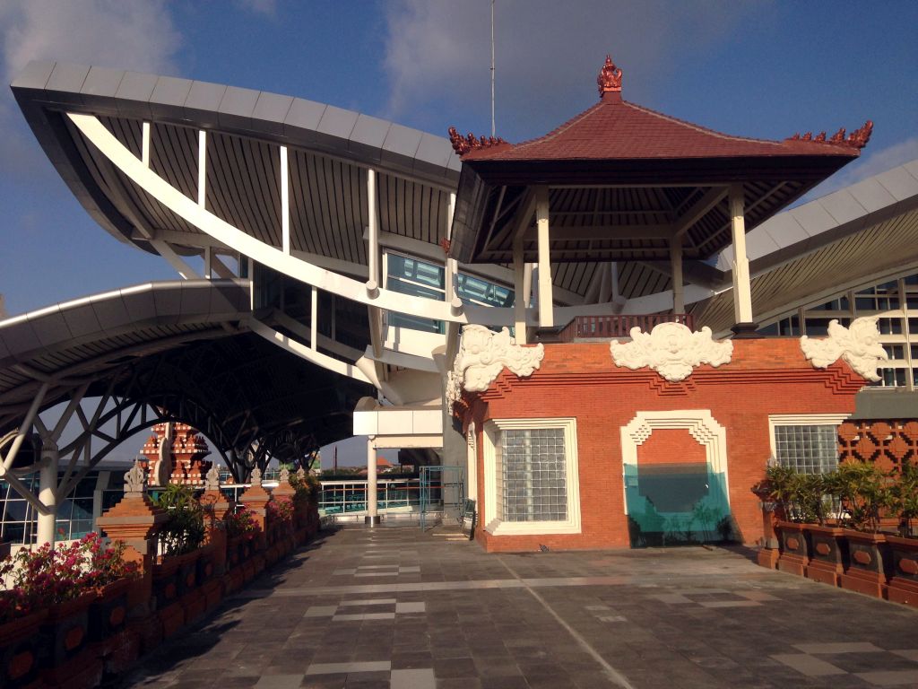 Pavilion at the northwest side of the roof of the Ngurah Rai International Airport