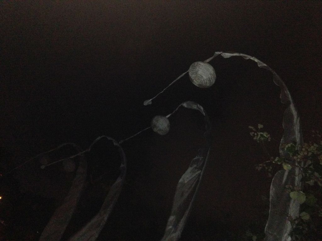 Street lanterns at the northwest side of the Bali Garden Hotel, by night