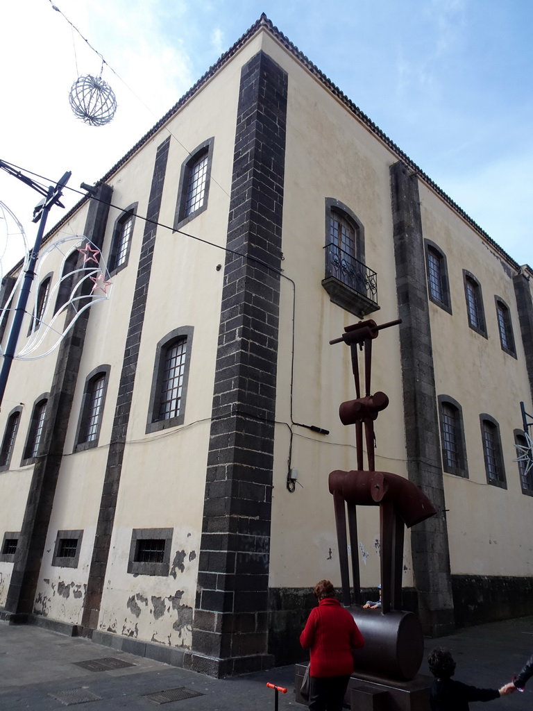 Statue at the northeast side of the Iglesia de la Concepción church at the Calle Adelantado street