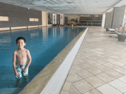 Max at the indoor swimming pool of the Grand Hotel Park