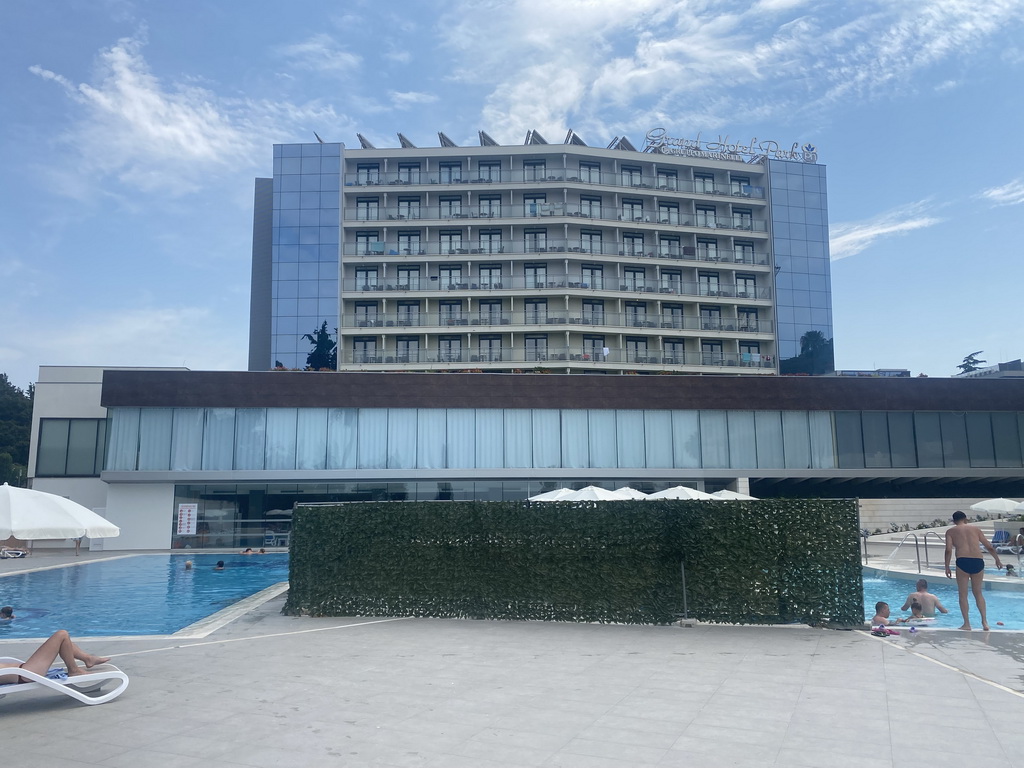 Front of the Grand Hotel Park, viewed from the outdoor swimming pool