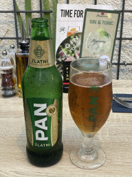 Pan Zlatni beer at the Fish Bar El Pulpo