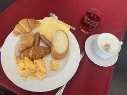 Breakfast at the restaurant of the Grand Hotel Park