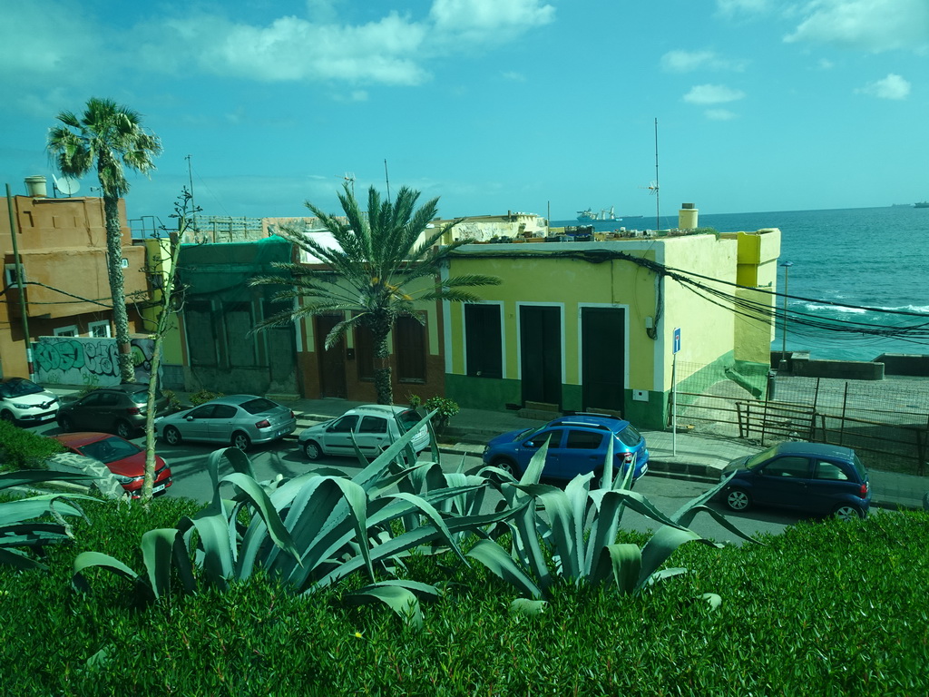 Houses at the Calle Santiago Tejera Ossavarry street, viewed from the bus from Maspalomas on the GC-1 road