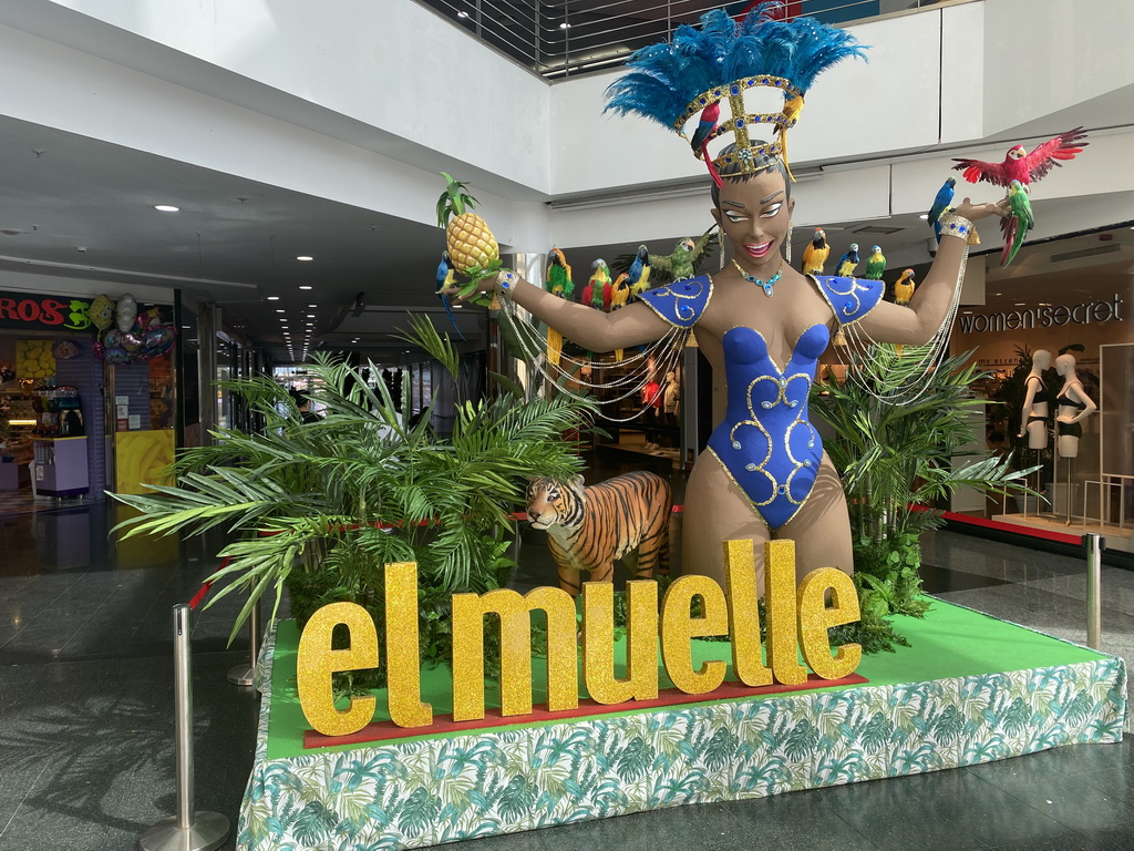 Carnaval statues at the Centro Comercial El Muelle shopping mall