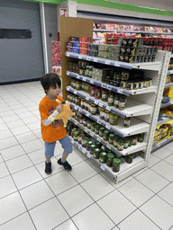 Max at the HiperDino El Muelle supermarket at the Centro Comercial El Muelle shopping mall