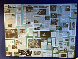 Newspaper articles at the entrance to the AquaZoo Leerdam