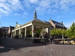 Northwest part of the Koornbrug bridge over the Nieuwe Rijn river and the City Hall, viewed from the Nieuwe Rijn street