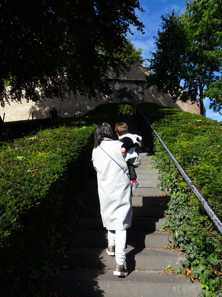 Miaomiao and Max on the southeast staircase to the Burcht van Leiden castle