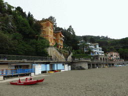 The beach and houses at the Via Domenico Grillo street