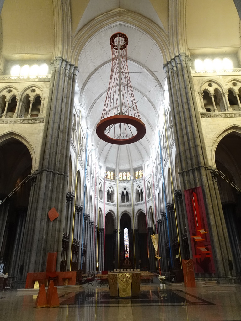 Apse and altar of the Lille Cathedral