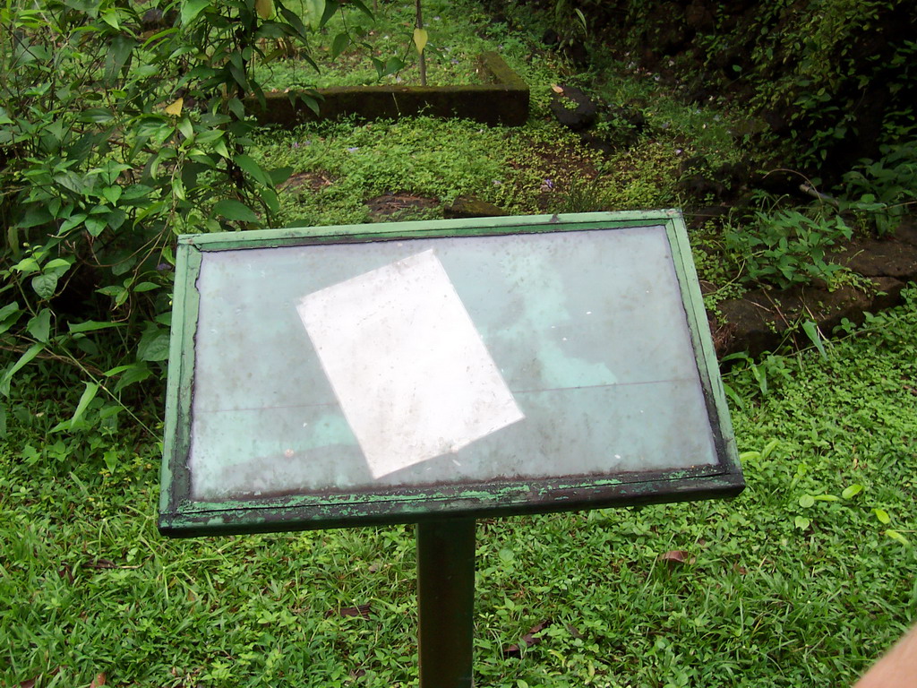 Sign at the Limbe Botanic Garden