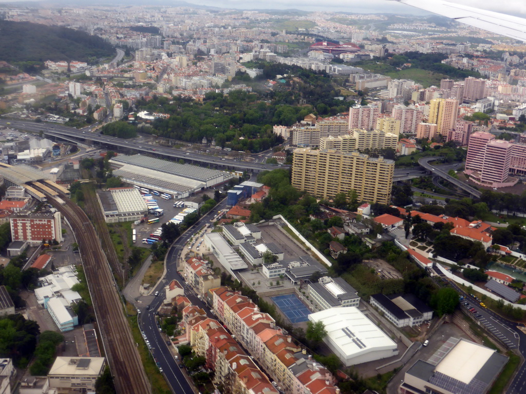 The Sete Rios Railway Station and the Jardim Zoológico de Lisboa zoo, viewed from the airplane from Amsterdam