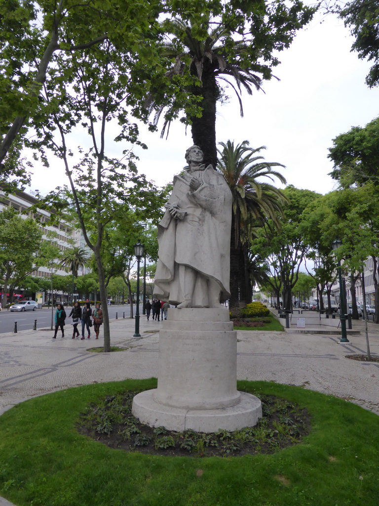 Statue of Almeida Garrett by Salvador Barata Feyo at the Avenida da Liberdade avenue