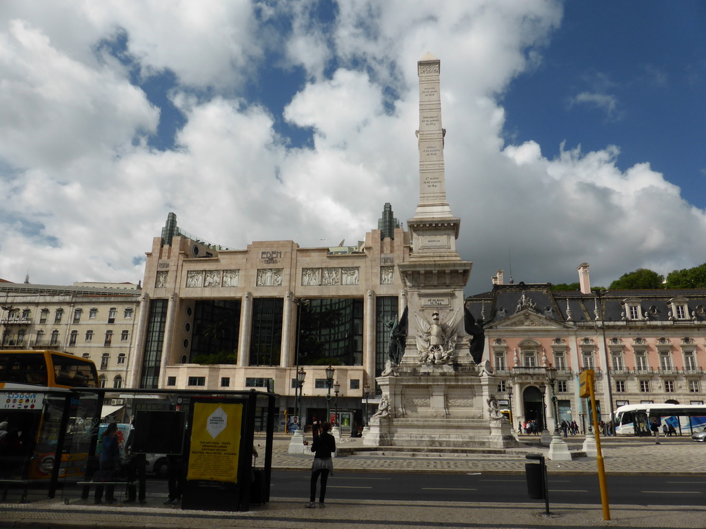 The Eden Theatre and the Monumento aos Restauradores monument at the Praça dos Restauradores square