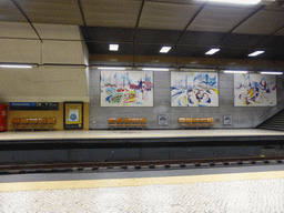 Interior of the Restauradores subway station