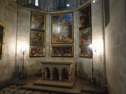 Altar and retable in the Chapel of Bartolomeu Joanes at the Lisbon Cathedral