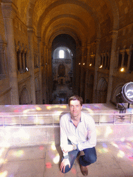 Tim at the upper floor of the Lisbon Cathedral, with a view on the nave and apse
