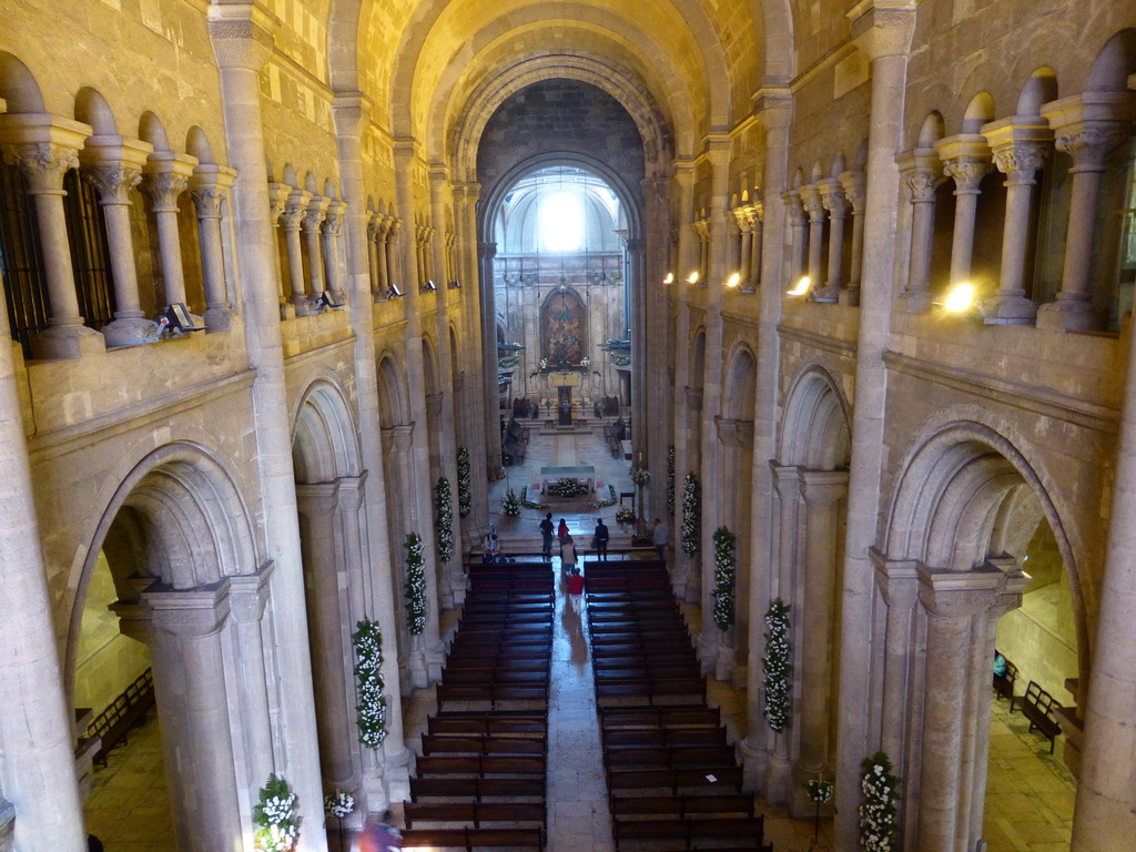 Nave and apse of the Lisbon Cathedral, viewed from the upper floor