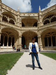 Miaomiao at the central square of the Cloister at the Jerónimos Monastery