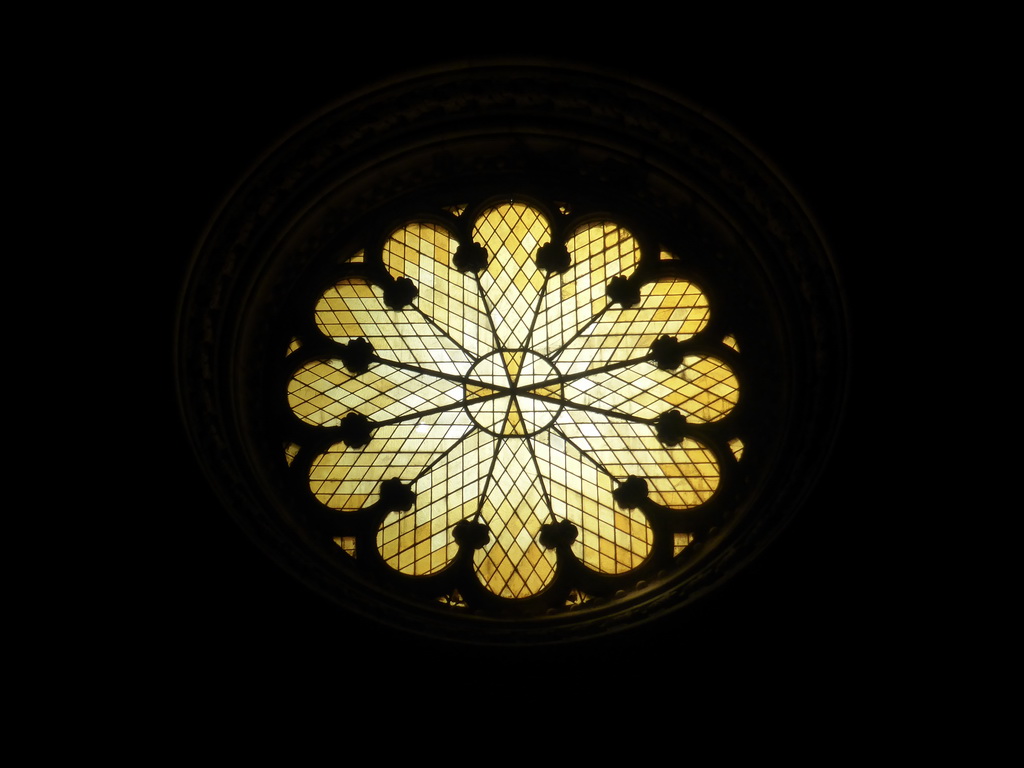 Rose window at the upper floor of the Church of Santa Maria at the Jerónimos Monastery